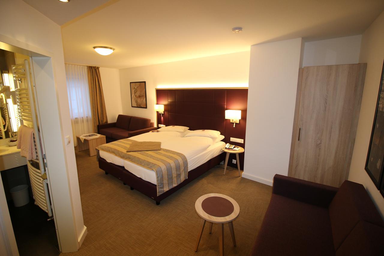 Hotel Zum Adler Bonn Ngoại thất bức ảnh