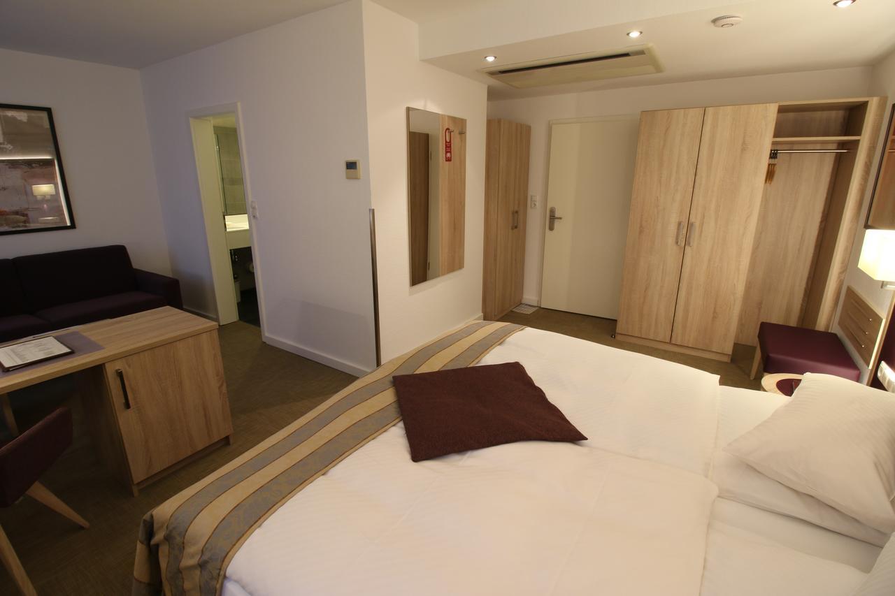 Hotel Zum Adler Bonn Ngoại thất bức ảnh