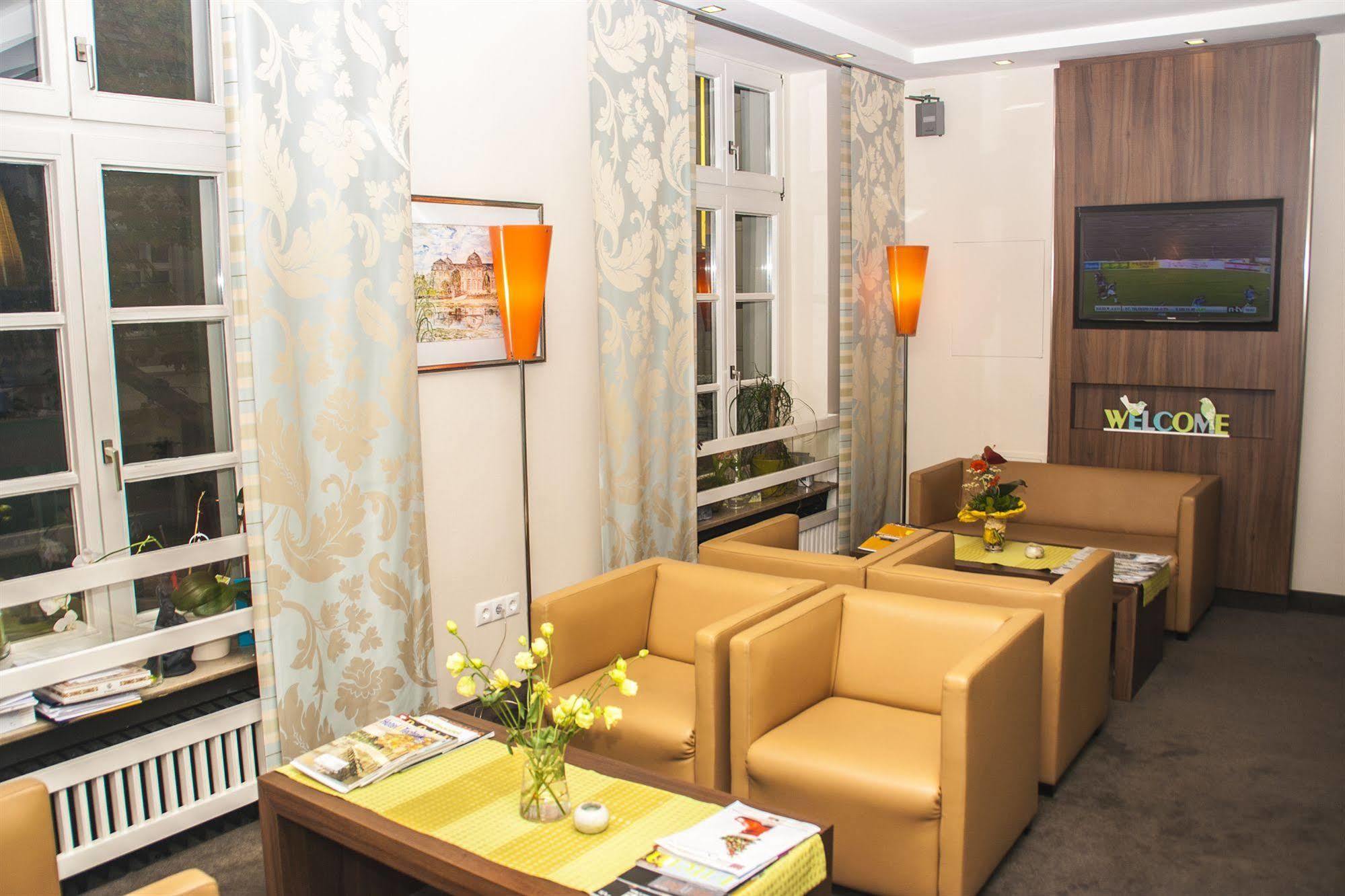 Hotel Zum Adler Bonn Ngoại thất bức ảnh