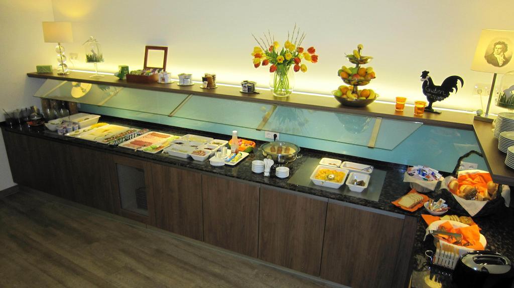 Hotel Zum Adler Bonn Ngoại thất bức ảnh